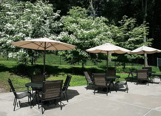 Photo of 255 Weaver St, Greenwich, CT 06831