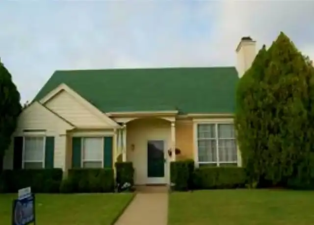 Property at 2409 Bellbrook Ln, Garland, TX, 75040, 3 beds, 2 baths, [object Object]
