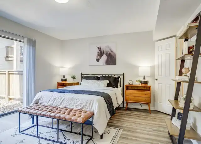 Property at 5401 Chimney Rock Rd, Houston, TX, 77081, 1 bed, 1 bath, [object Object]