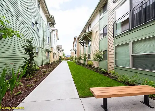 Property at Franklin and Tucker Apartments - 4855 SW Franklin Ave, Beaverton, OR, 97005, 2 beds, 1 bath, [object Object]