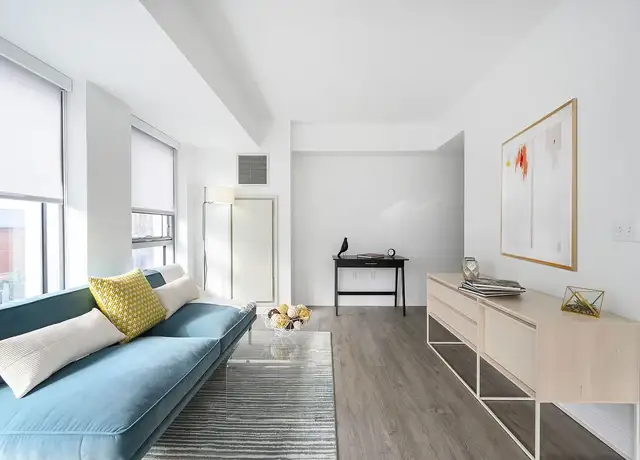 Photo of 415 Massachusetts Ave, Cambridge, MA 02139