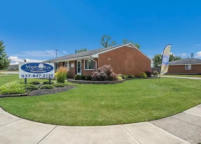 Property at Maple Run Apartments - 1804 Belvo Rd, Miamisburg, OH, 45342, 2 beds, 1 bath, [object Object]