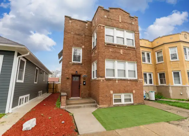 Property at 5304 W Cornelia Ave Unit 2, Chicago, IL, 60641, 2 beds, 1 bath, [object Object]