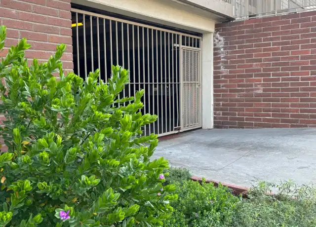 Property at 432 11th St, Hermosa Beach, CA, 90254, 1 bed, 1 bath, [object Object]