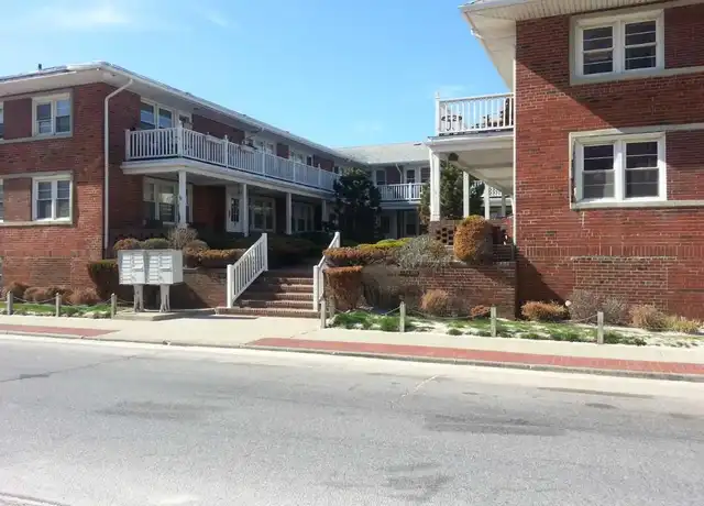 Property at 215 W Broadway Unit 4L, Long Beach, NY, 11561, 0 beds, 1 bath, [object Object]