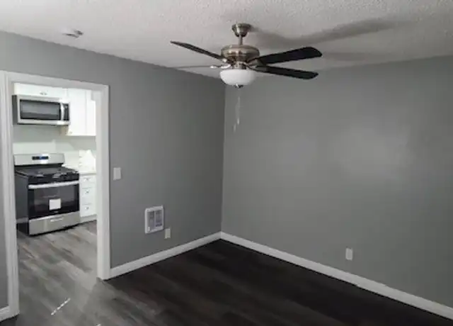 Property at 12349 Front St Unit 10, Norwalk, CA, 90650, 0 beds, 1 bath, [object Object]