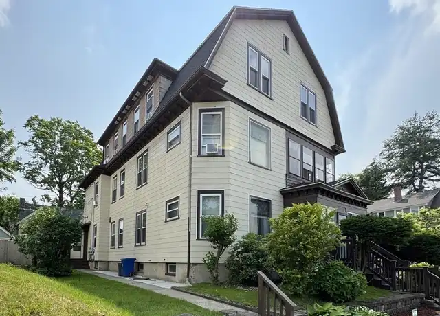 Property at 95 May St #2, Worcester, MA, 01602, 3 beds, 1 bath, [object Object]