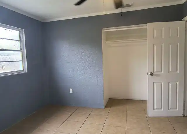 Property at 3801 Avenue J NW Unit H, Winter Haven, FL, 33881, 2 beds, 1 bath, [object Object]