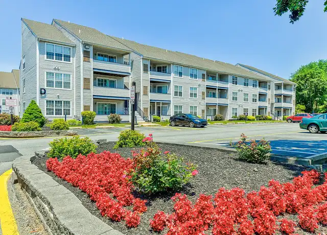 Property at Woodmill Apartments - 1300 S Farmview Dr, Dover, DE, 19904, 1-2 bed, 1-2 bath, [object Object]