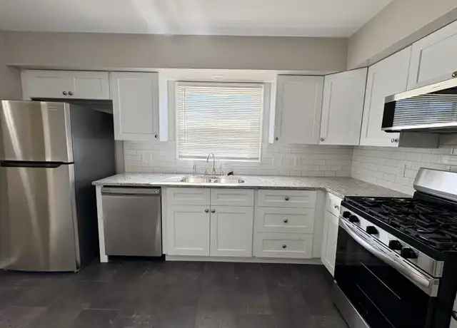 Property at 4264 Vera Cruz Ave N, Minneapolis, MN, 55422, 4 beds, 1.5 baths, [object Object]