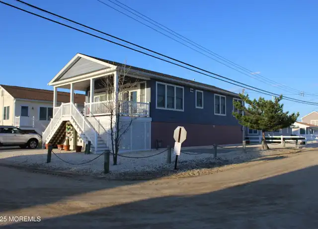 Property at 128 W Osprey Way, Lavallette, NJ, 08735, 4 beds, 2 baths, [object Object]