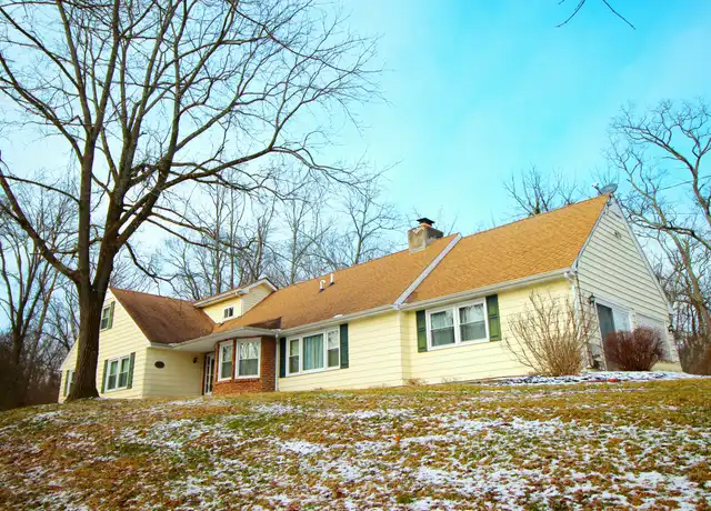 Property at 3051 Westwood Northern Blvd, Cincinnati, OH, 45211, 6 beds, 3.5 baths, [object Object]