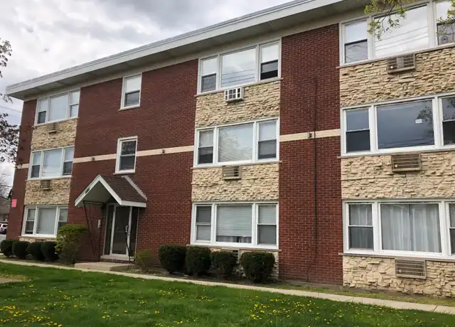 Property at 8424 W 87th St Unit 3A, Hickory Hills, IL, 60457, 2 beds, 1 bath, [object Object]