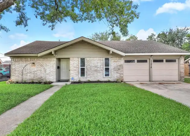 Property at 11218 Sageview Dr, Houston, TX, 77089, 3 beds, 2 baths, [object Object]