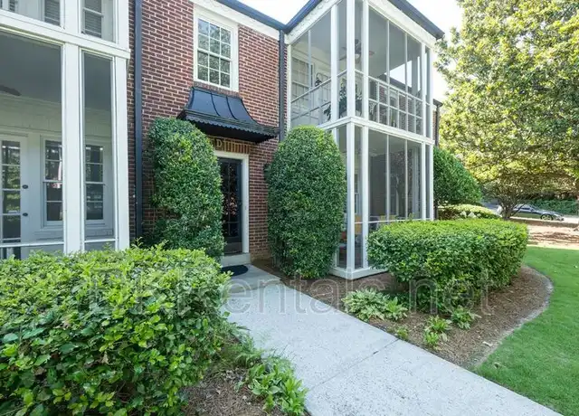 Property at 55 Delmont Dr NE Unit D3, Atlanta, GA, 30305, 2 beds, 1 bath, [object Object]