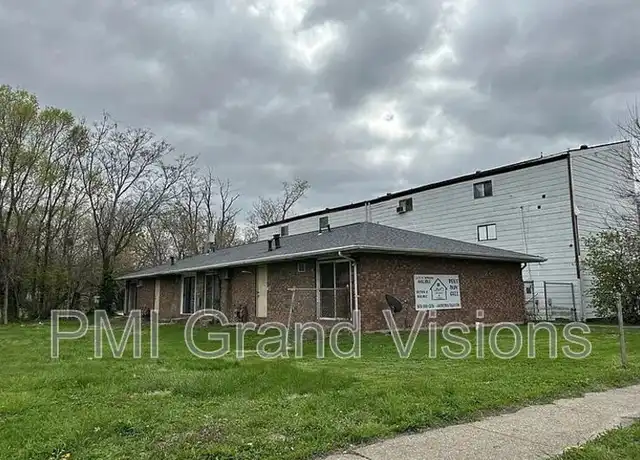 Property at 1624 N Water St Unit 3, Decatur, IL, 62526, 1 bed, 1 bath, [object Object]