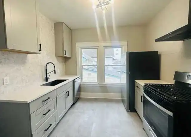 Property at 1428 Maile Ave Unit Upper, Lakewood, OH, 44107, 3 beds, 1 bath, [object Object]
