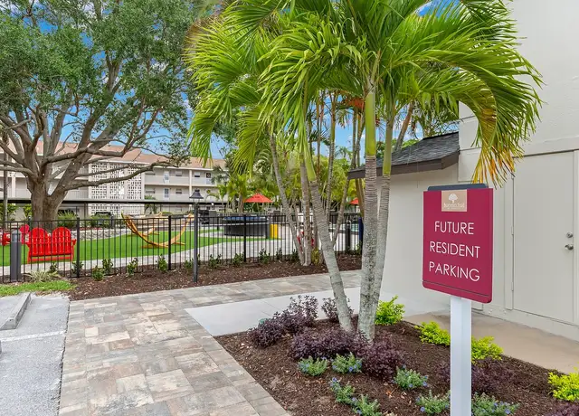 Photo of 4055 Maceachen Blvd, Sarasota, FL 34233