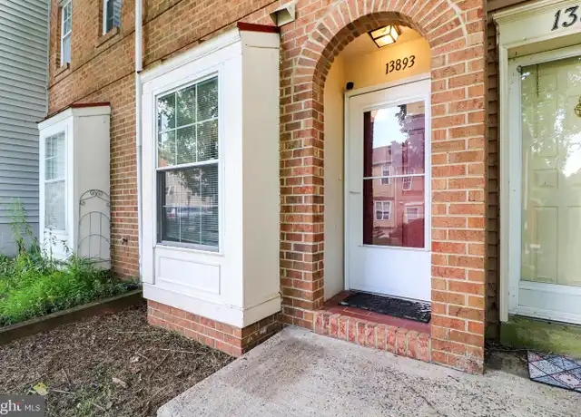 Property at 13893 Oyster Point Ct, Chantilly, VA, 20151, 3 beds, 2 baths, [object Object]