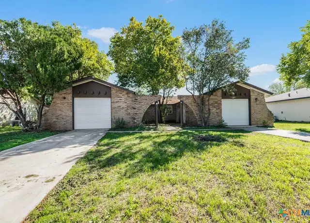Property at 1524 Eichen Rd, New Braunfels, TX, 78130, 2 beds, 1.5 baths, [object Object]