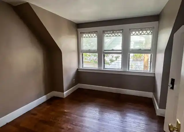 Property at 87 Norton St Unit 4, New Haven, CT, 06511, 2 beds, 1 bath, [object Object]