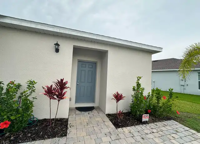 Property at 826 Friendship Cir, Labelle, FL, 33935, 3 beds, 2 baths, [object Object]