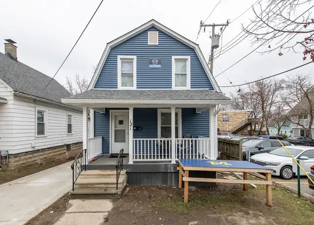 Property at 121 Hill St, Ann Arbor, MI, 48104, 6 beds, 2 baths, [object Object]