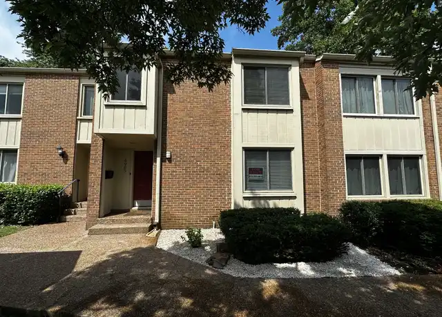 Property at 6905 Highland Park Dr, Nashville, TN, 37205, 3 beds, 2.5 baths, [object Object]