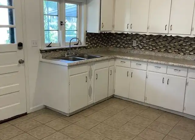 Property at 611 Crown Ave, Scranton, PA, 18505, 3 beds, 1 bath, [object Object]