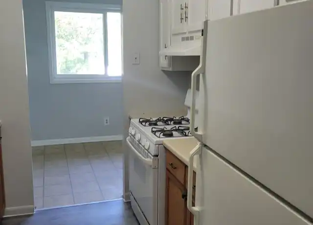 Property at 240 Schutt Rd Unit 1B, Middletown, NY, 10940, 1 bed, 1 bath, [object Object]