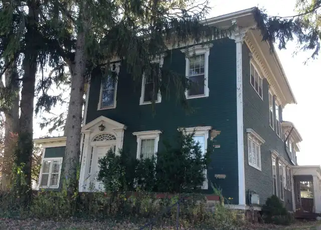 Property at 603 W Washington Ave Unit 4, Jackson, MI, 49201, 1 bed, 1 bath, [object Object]