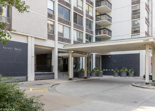 Property at 1460 N Sandburg Ter Apt 2304, Chicago, IL, 60610, 0 beds, 1 bath, [object Object]