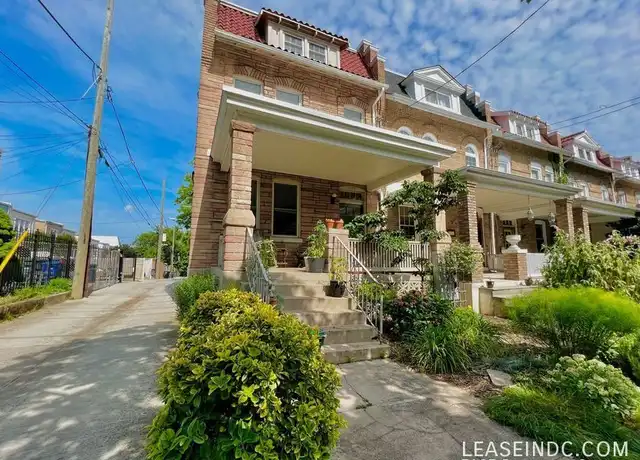 Property at 4613 15th St NW Unit B, Washington, DC, 20011, 2 beds, 1 bath, [object Object]