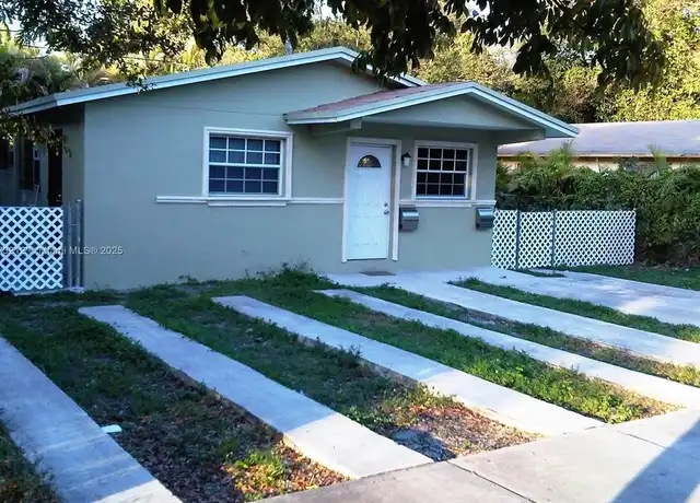 Property at 71 NE 43rd St, Miami, FL, 33137, 2 beds, 1 bath, [object Object]
