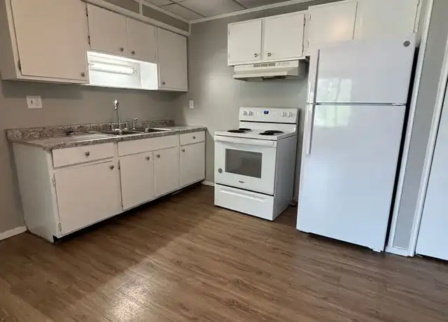 Property at 1126 Langley Rd #3, Waterloo, IA, 50702, 2 beds, 1 bath, [object Object]