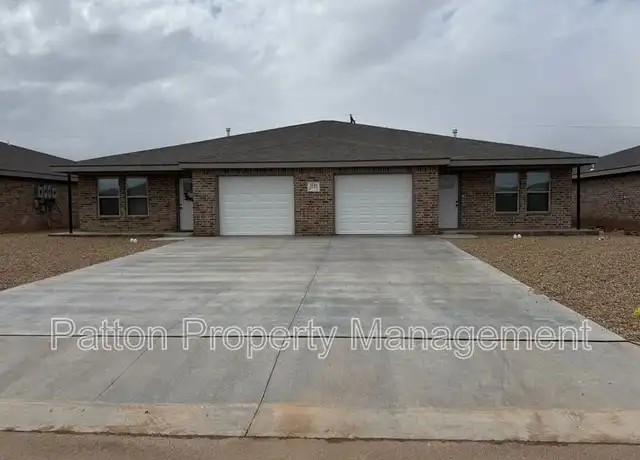 Property at 1120 Caprock St Unit A, Hereford, TX, 79045, 3 beds, 2 baths, [object Object]
