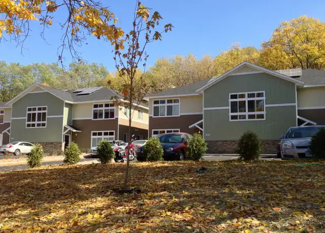 Property at 422 James Ave Unit 412-2, Mankato, MN, 56001, 5 beds, 2 baths, [object Object]