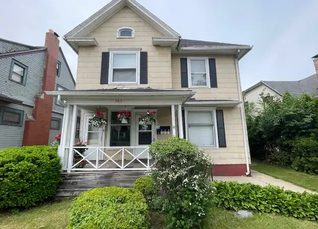 Property at 305 W Navarre St Unit 1, South Bend, IN, 46616, 1 bed, 1 bath, [object Object]