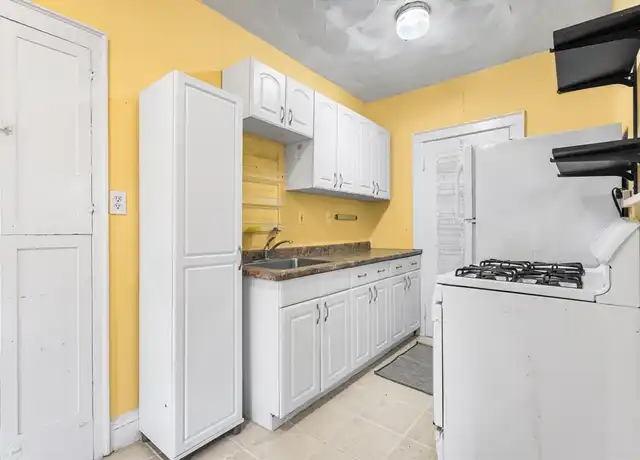 Property at 249 Chestnut Hill Ave #32, Brighton, MA, 02135, 2 beds, 1 bath, [object Object]