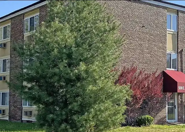 Property at 402 E College St, Carbondale, IL, 62901, 1 bed, 1 bath, [object Object]