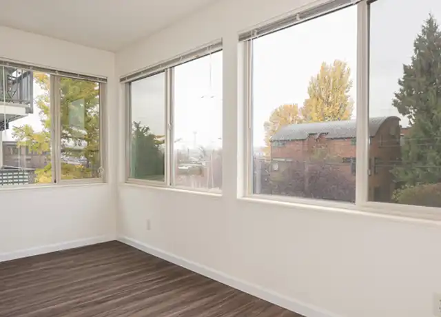Property at 2034 Minor Apartments - 2034 Minor Ave E, Seattle, WA, 98102, 2 beds, 1 bath, [object Object]