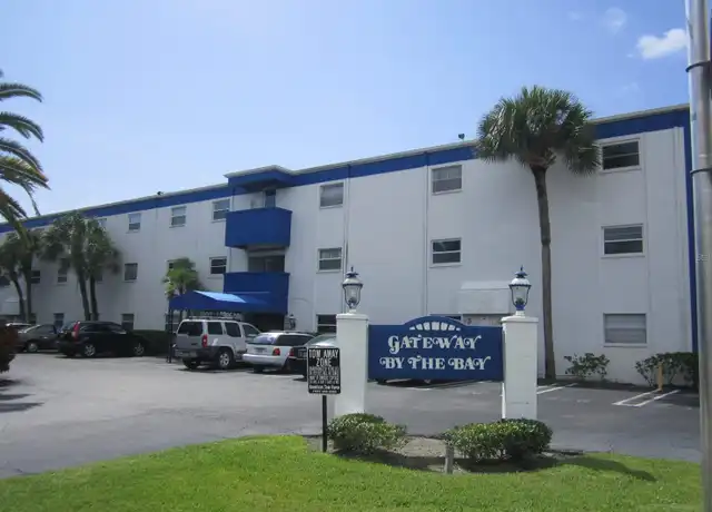 Property at 350 79th Ave N #120, Saint Petersburg, FL, 33702, 1 bed, 1 bath, [object Object]