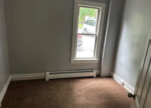 Property at 55 Sprague Ave Unit 1st floor, Middletown, NY, 10940, 3 beds, 1 bath, [object Object]