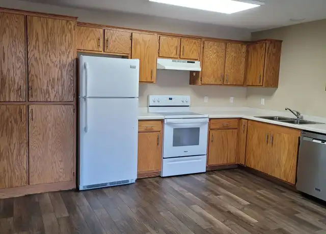 Property at 601 Soo Ln Unit 4, Buffalo, MN, 55313, 1 bed, 1 bath, [object Object]