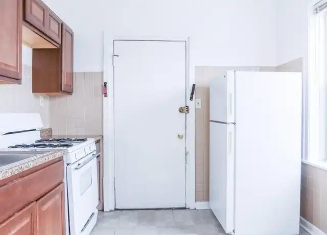 Property at 4726 N Spaulding Ave, Chicago, IL, 60625, 1 bed, 1 bath, [object Object]