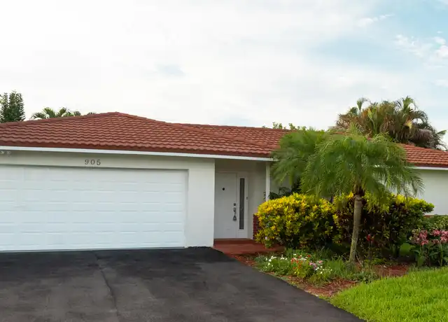 Property at 905 Sunset Rd, Boynton Beach, FL, 33435, 3 beds, 2 baths, [object Object]