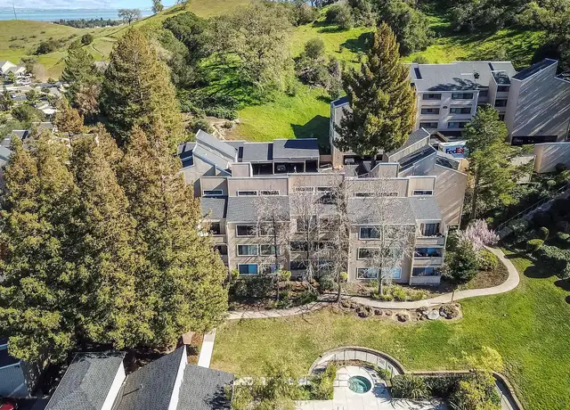 Photo of 1009 Green Oak Dr, Novato, CA 94949