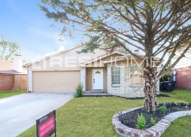 Property at 7025 Laurelhill Ct N, Fort Worth, TX, 76133, 3 beds, 2 baths, [object Object]