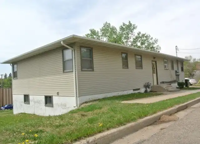 Property at 902 Beacon St Unit 3, Minot, ND, 58701, 1 bed, 1 bath, [object Object]