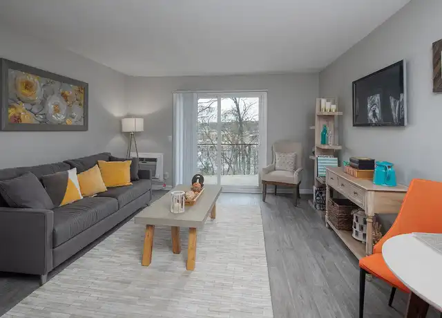 Property at Summit East Nashville - 860 Murfreesboro Pike, Nashville, TN, 37217, 2 beds, 1 bath, [object Object]